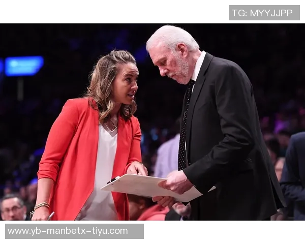 哈蒙执教王牌四年三夺总冠军成就WNBA传奇教练之路