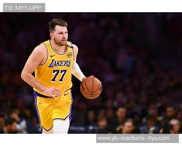 东契奇首度砍下40三双老詹称赞其如魔术师般出色表现 东契奇首度砍下40三双老詹称赞其如魔术师般出色表现