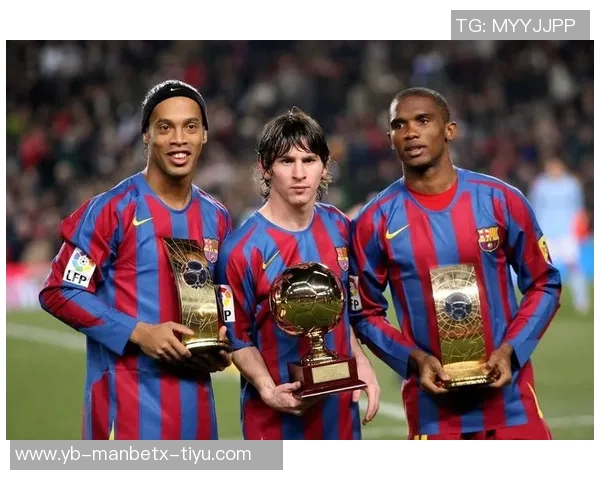 小罗怀旧晒巴萨时期与梅西里杰卡尔德打网球的珍贵瞬间