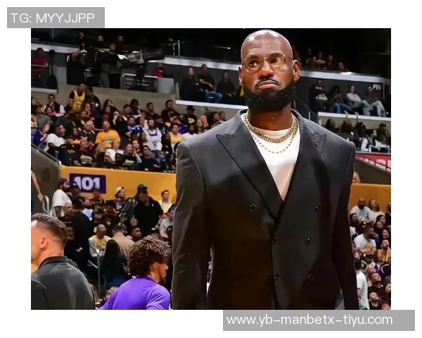 詹姆斯被誉为历史最佳得分手的背后原因是他的持久性与努力 詹姆斯被誉为历史最佳得分手的背后原因是他的持久性与努力